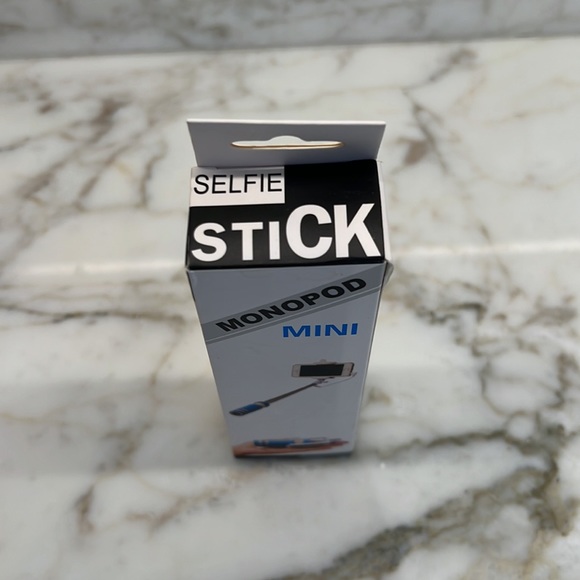 Electronics Phone Selfie Stick Monopod Mini - Picture 2 of 10